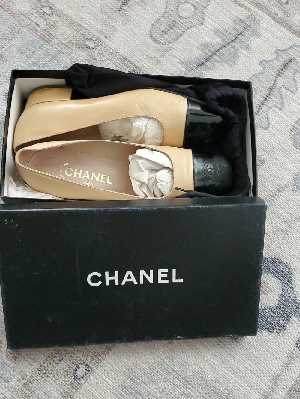 Chanel Vintage Classic Peep Toe Pump Shoes With Box And Dust Bags Sz39